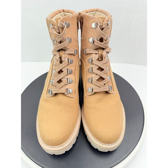 Dolce Vita Hank Womens Sz 8 Combat Boot Tan Cafe Brown Snakeskin Print Lug Sole - Picture 2 of 10